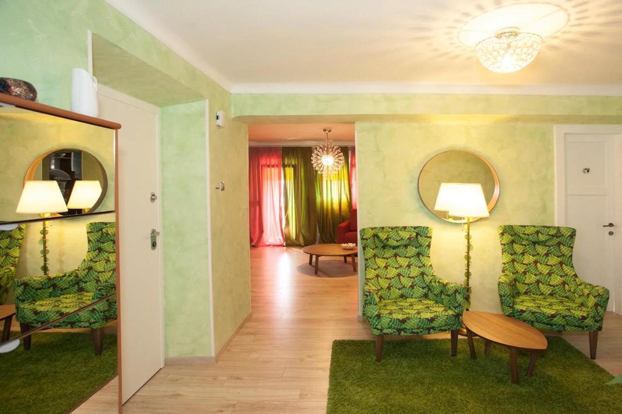Beach Apartment Butterfly With Sea View Сплит Екстериор снимка