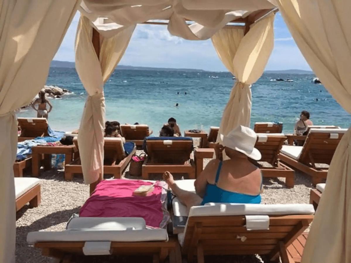 Beach Apartment Butterfly With Sea View Сплит Екстериор снимка