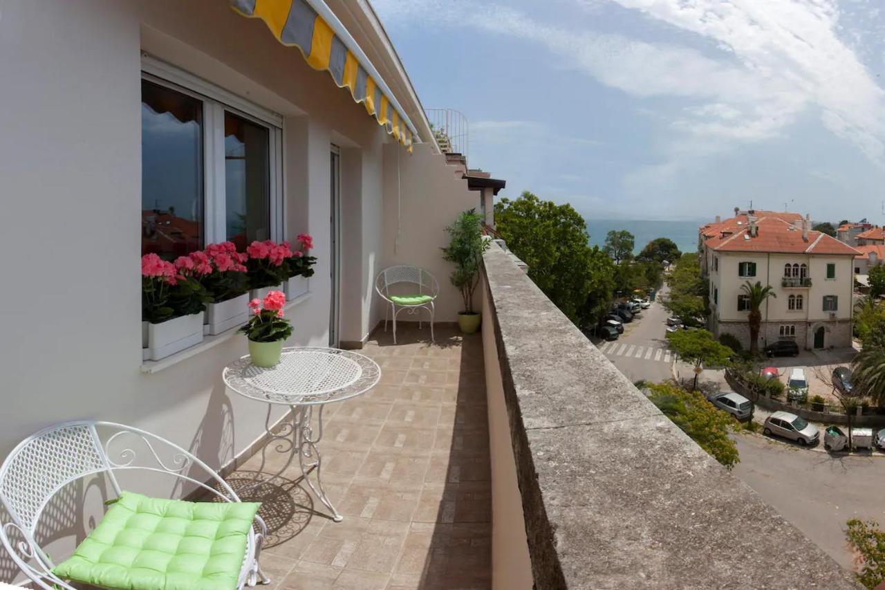 Beach Apartment Butterfly With Sea View Сплит Екстериор снимка