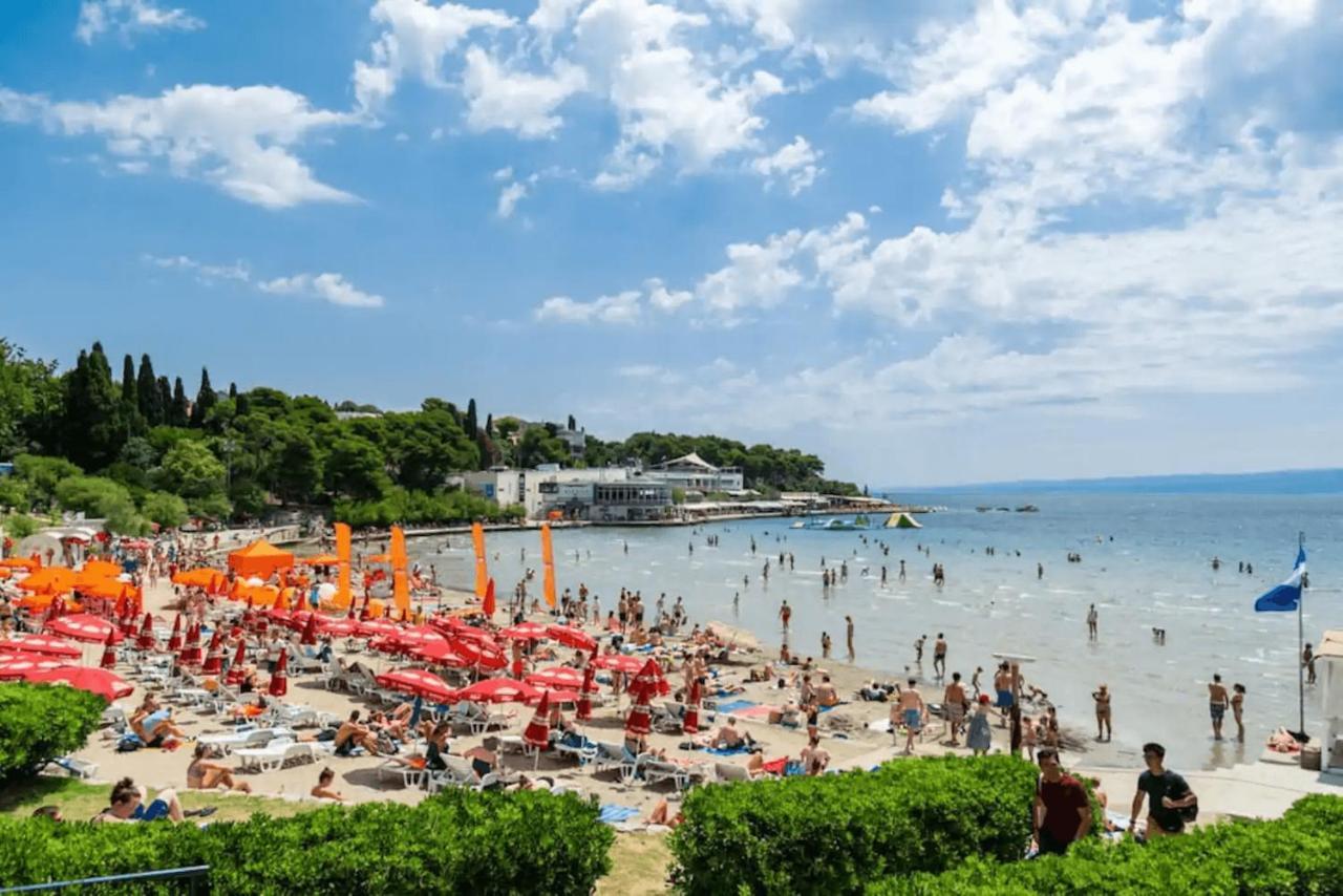 Beach Apartment Butterfly With Sea View Сплит Екстериор снимка